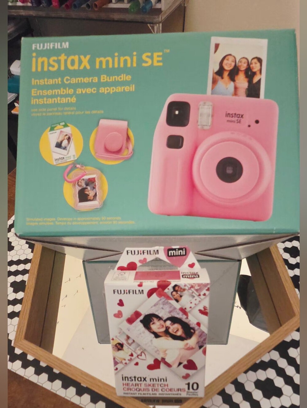 Fujifilm instax mini SE Instant Camera Bundle - Pink